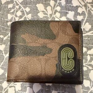 Stanley Men's Camouflage Leather Wallet